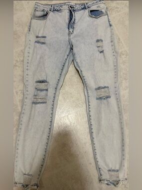 Encore Jeans Light Wash Ripped Skinny Jeans